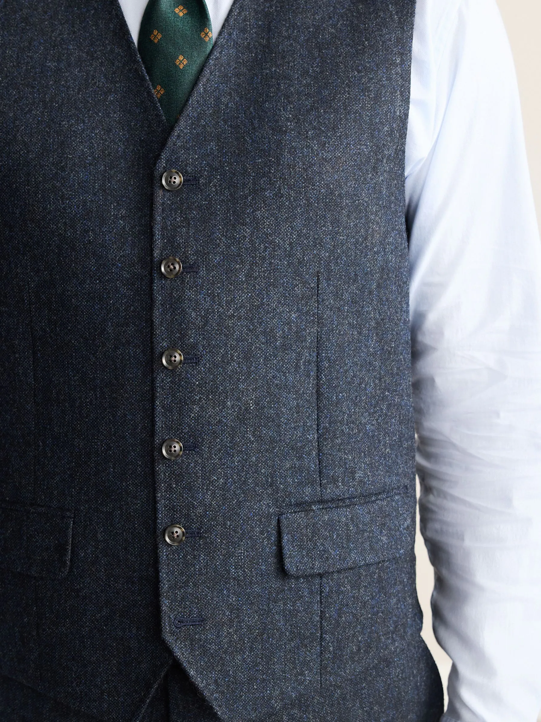 Donkerblauw - Signature Abraham Moon 100% British Wool Donegal Suit Waistcoat