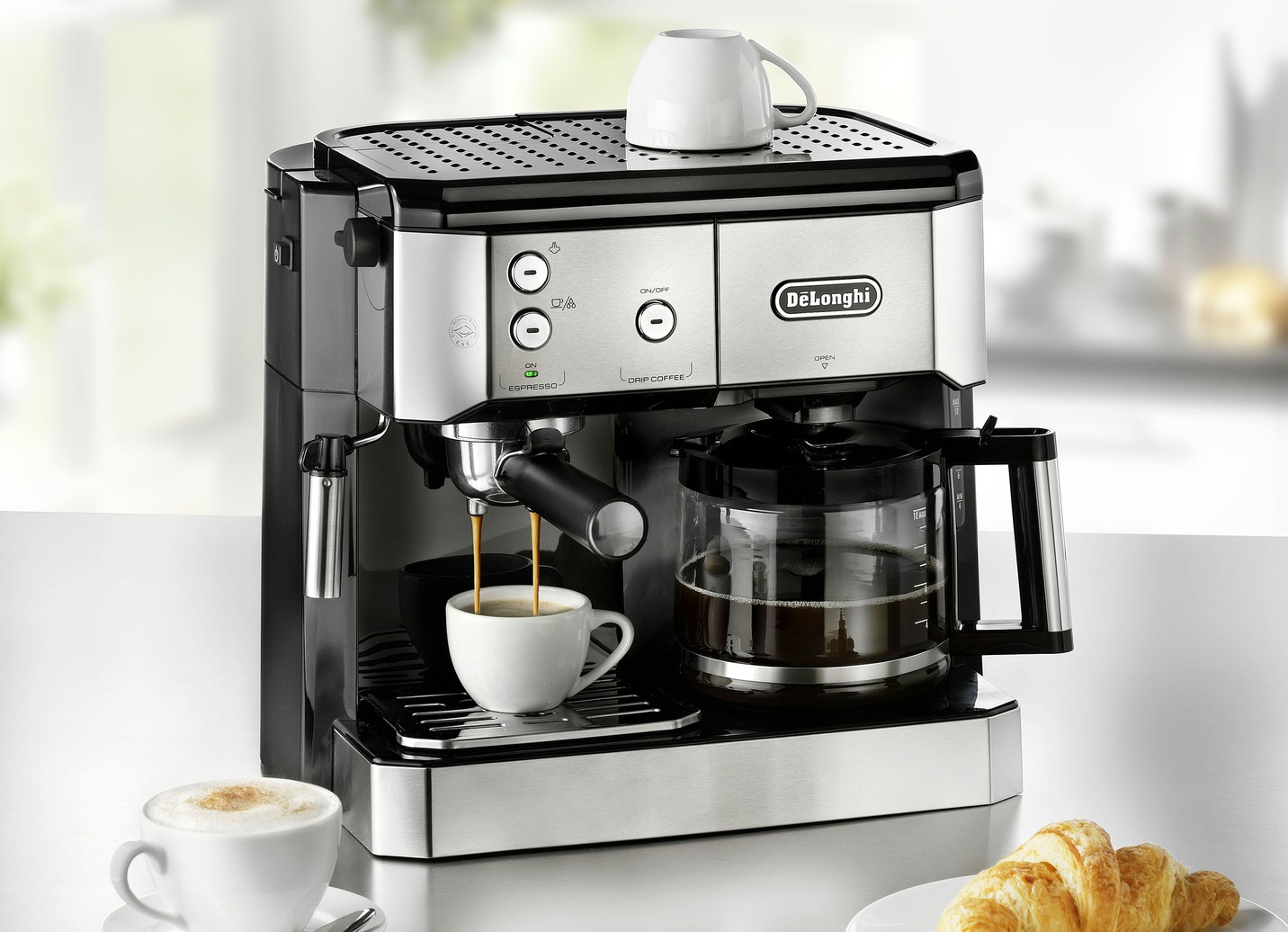 De’Longhi Kaffee-/Espressomaschine BCO411.B/BCO421.S