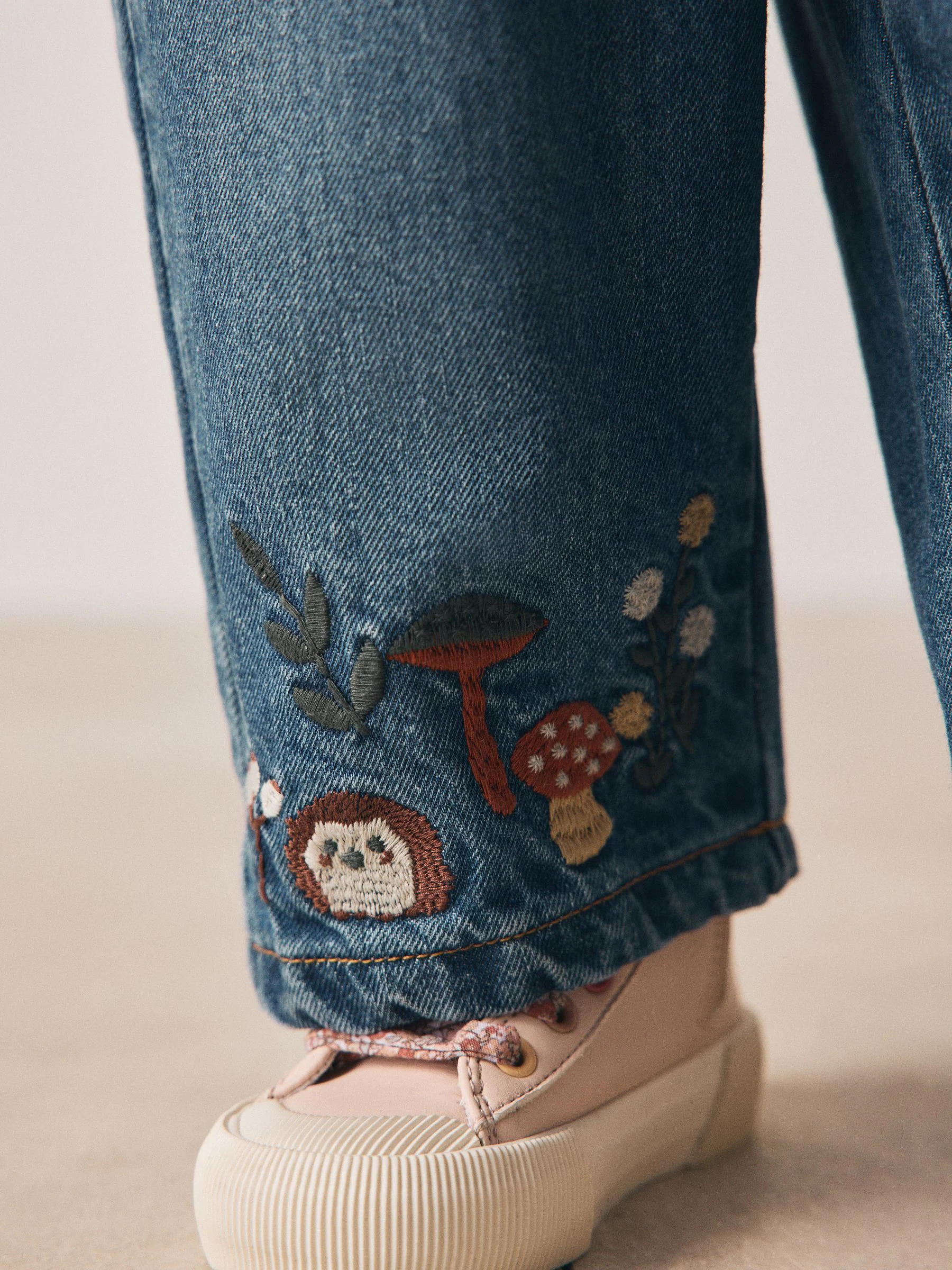 Donkerblauw - Jeans met muizenborduursel (3mnd -7jr)