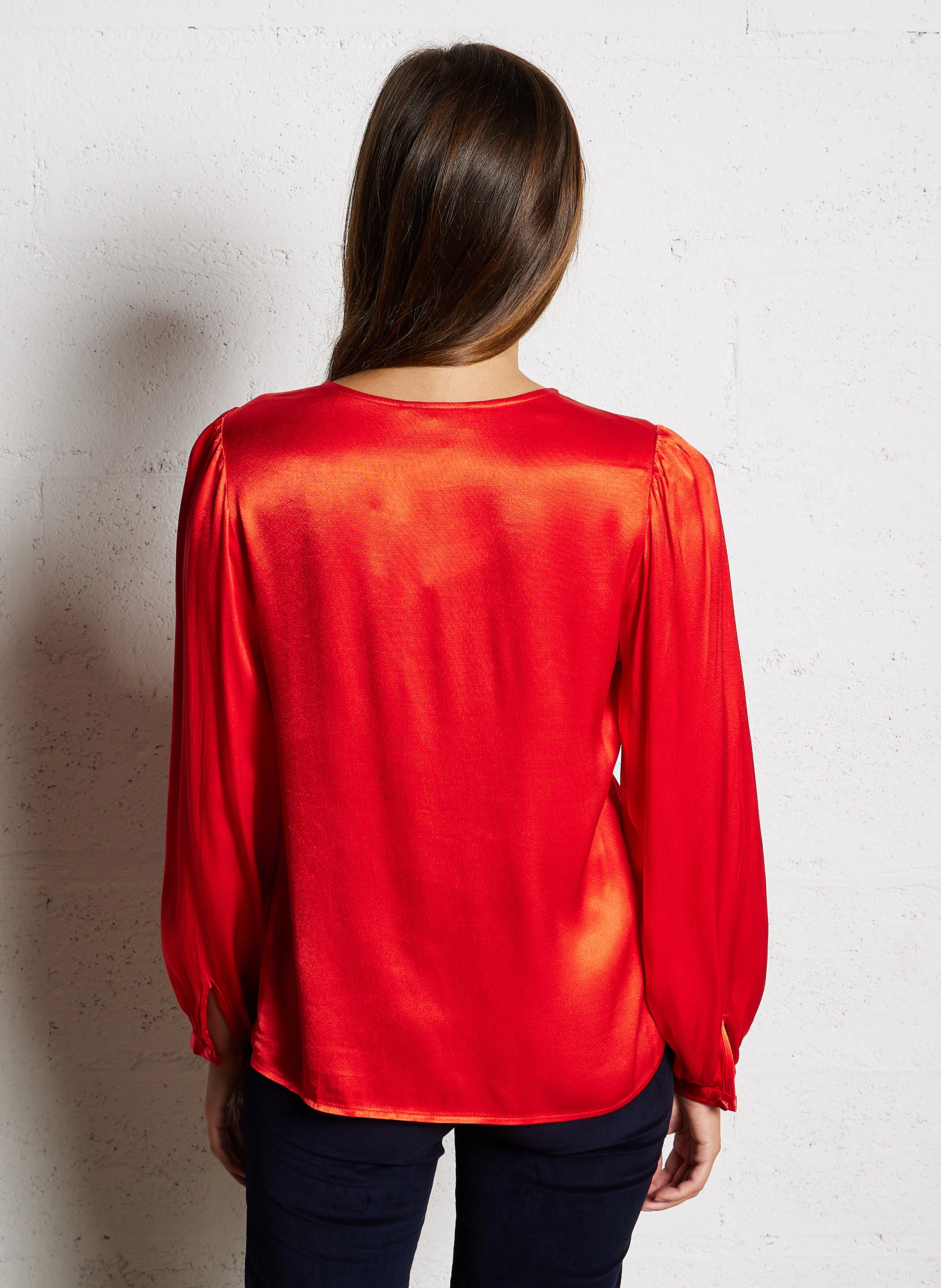 BIANCA - Chemise droite à col V | Rouge