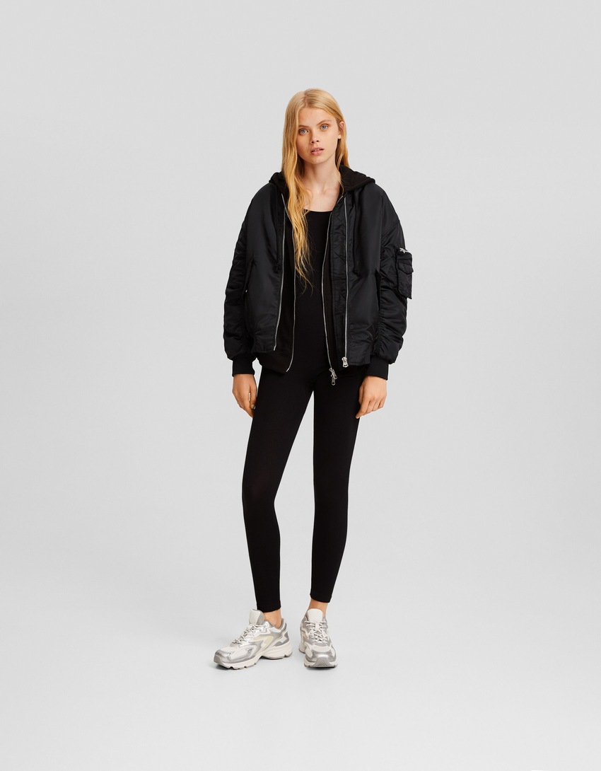 Jaqueta puffer estilo bomber em mistura de nylon