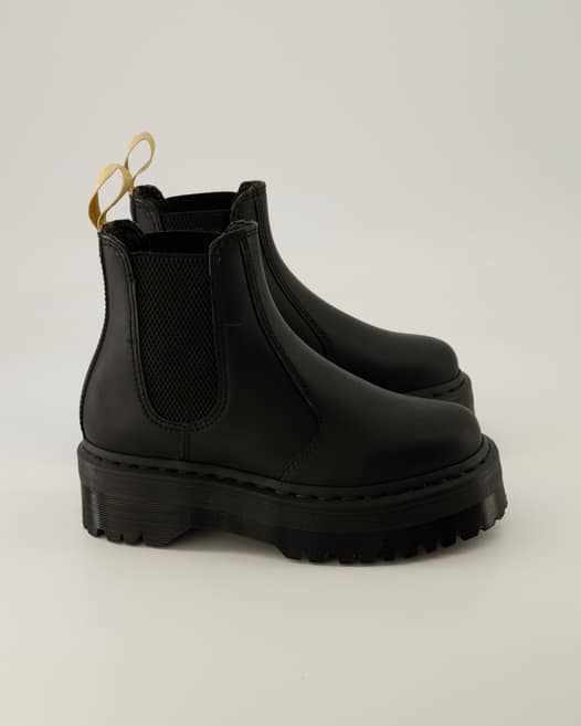 Dr. Martens V 2976 Quad Chelsea Boots in Schwarz