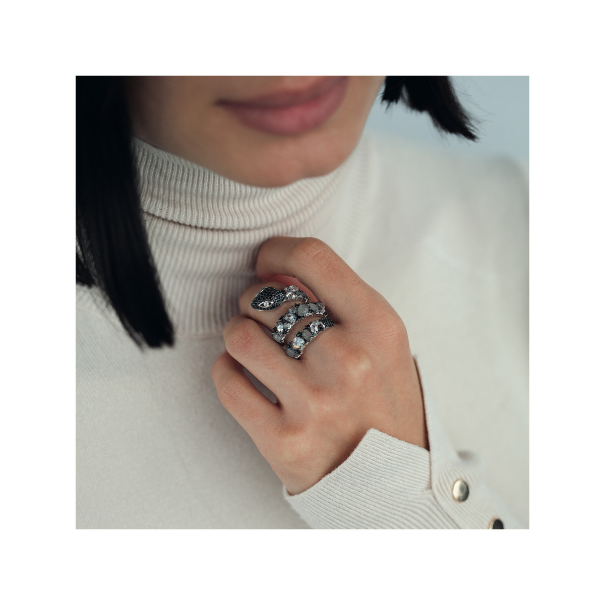 Bague argent 925 serpent pierres imitations et zirconias noirs et blancs