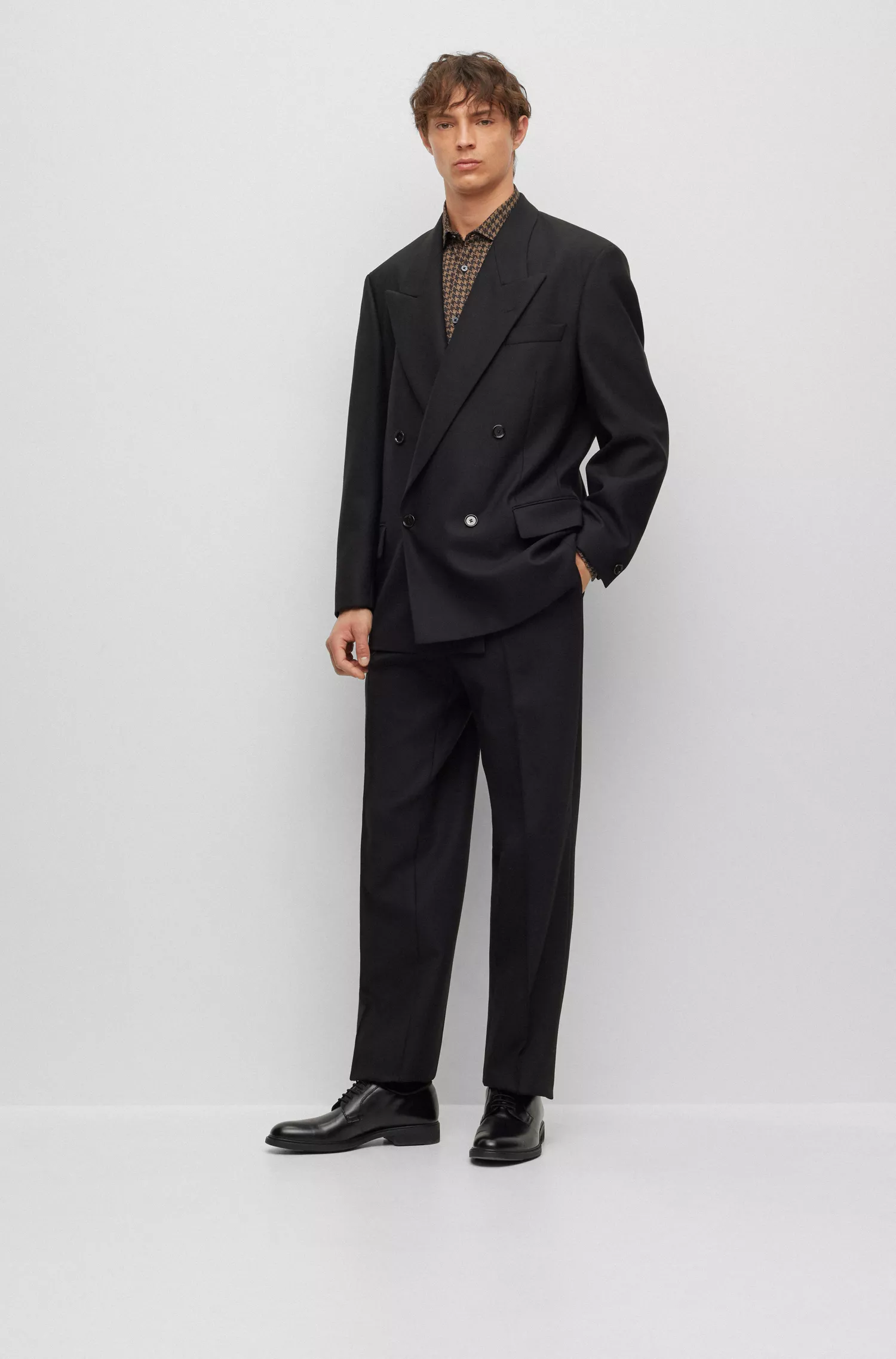 Camisa BOSS preta de corte slim em algodão elástico com estampa pied-de-poule.
