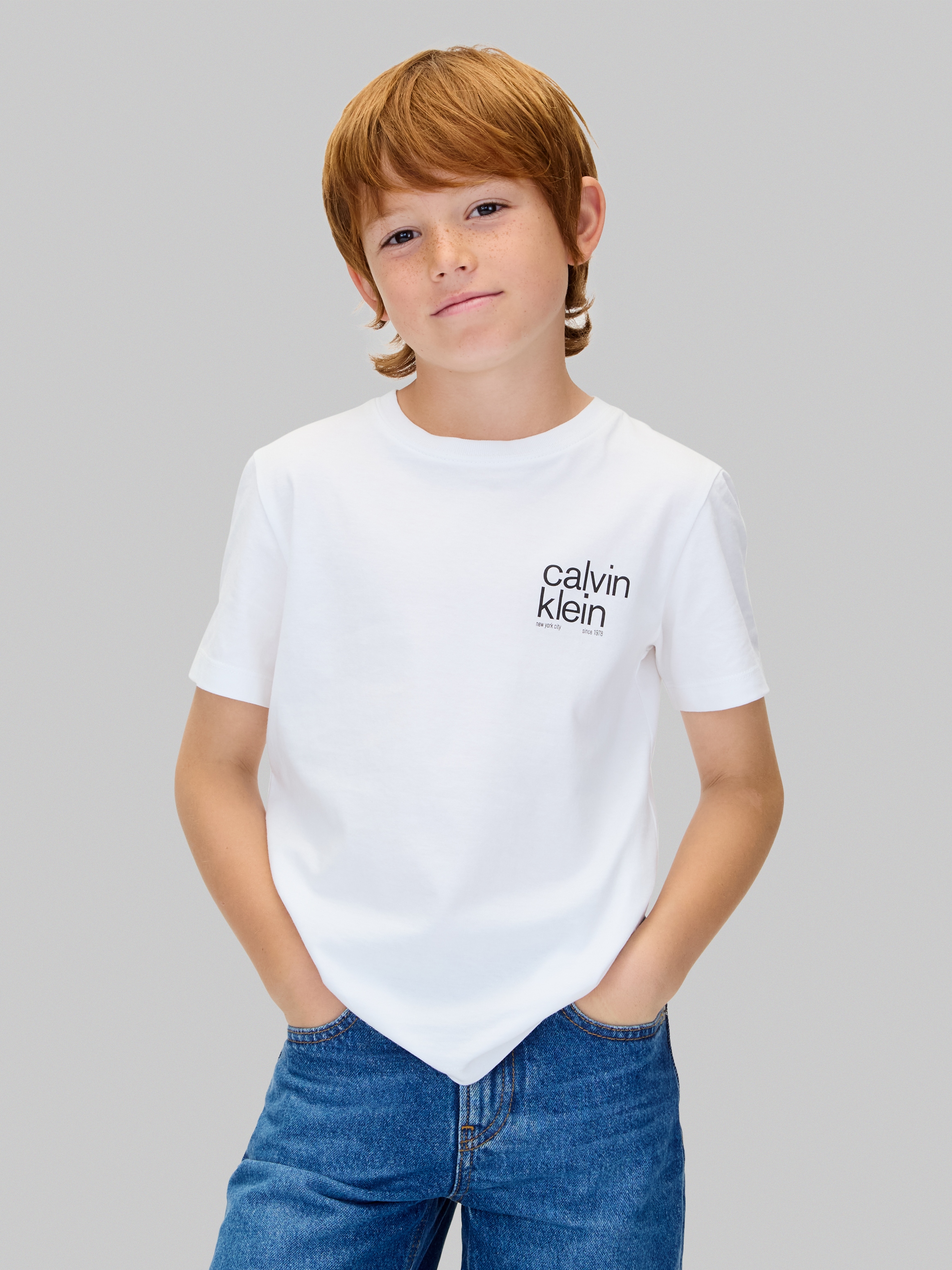 Calvin Klein Jeans T-Shirt »REG. CK SMALL GRAPHIC SS T-SHIRT«, für Kinder bis 16 Jahre, Logo-Print