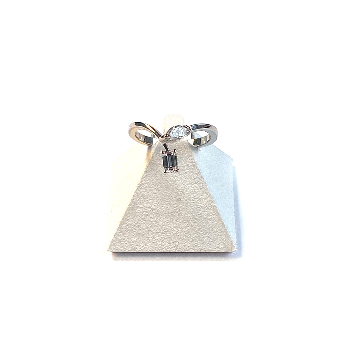Bague d'occasion or 750 blanc diamants