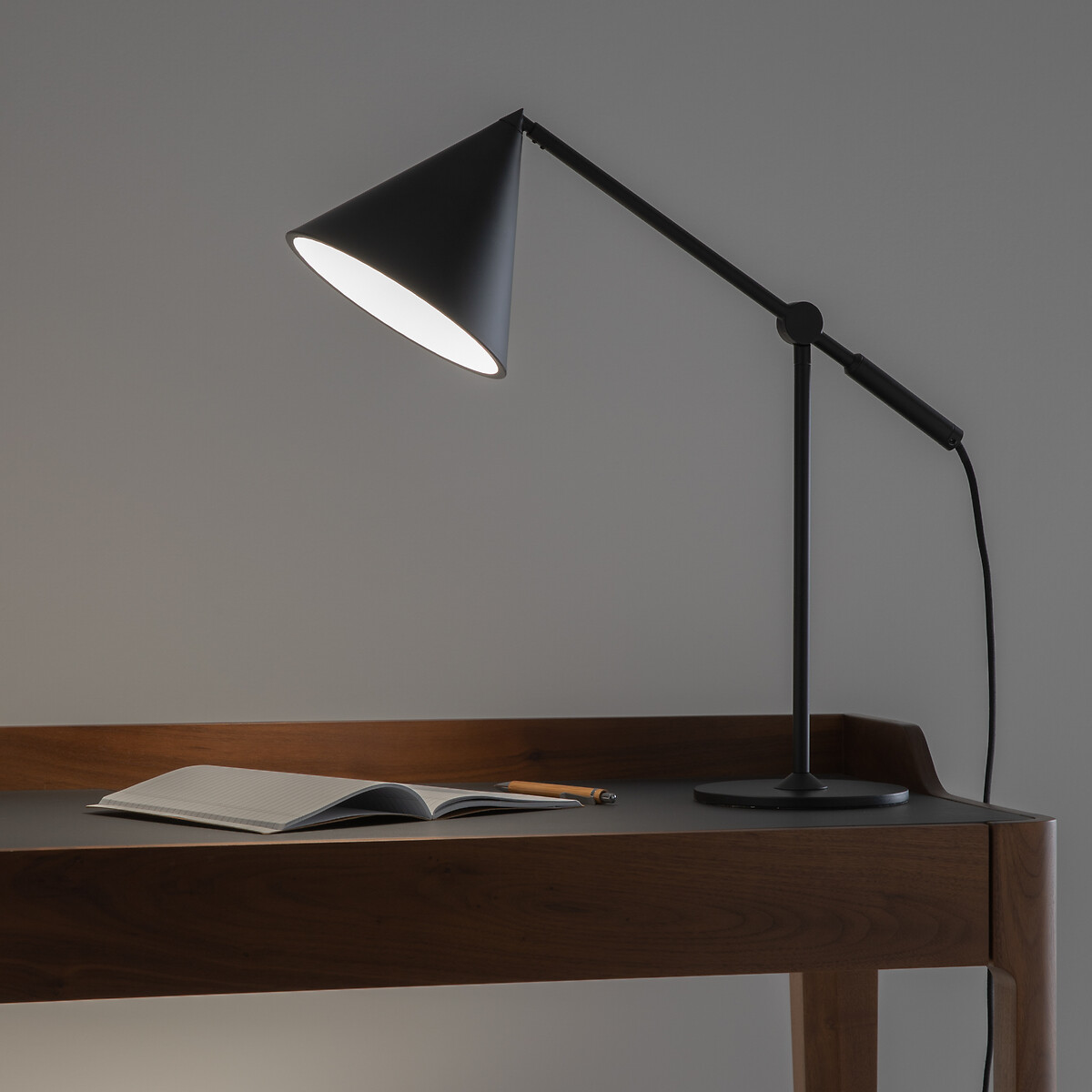 AM.PM<br>Luminária de mesa articulada, Moke