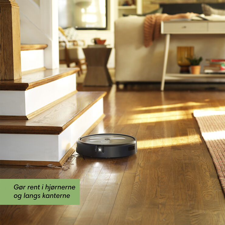 IROBOT IROBOT ROOMBA J7558  ROBOTSTØVSUGER Sort