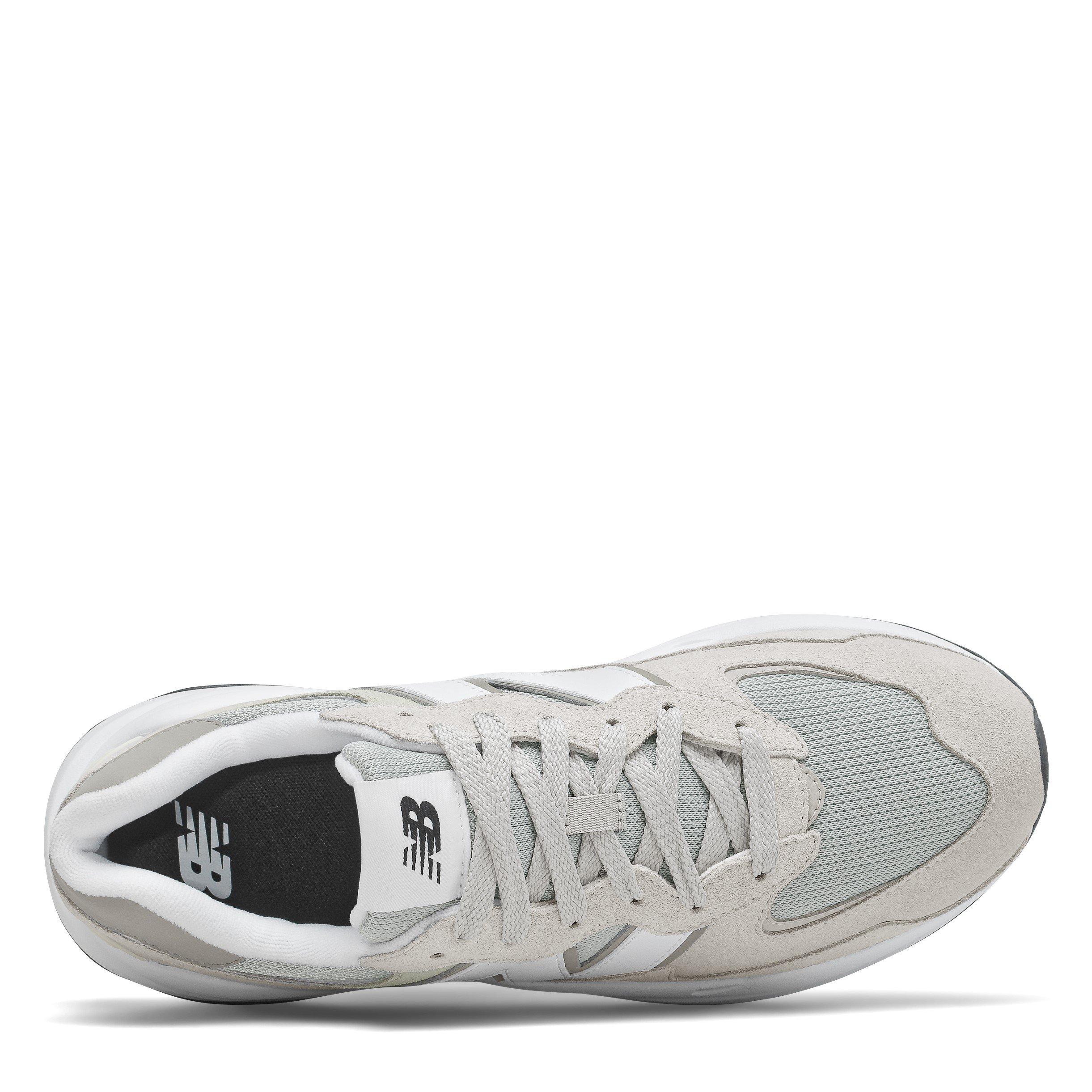 New Balance 5740 Trainers