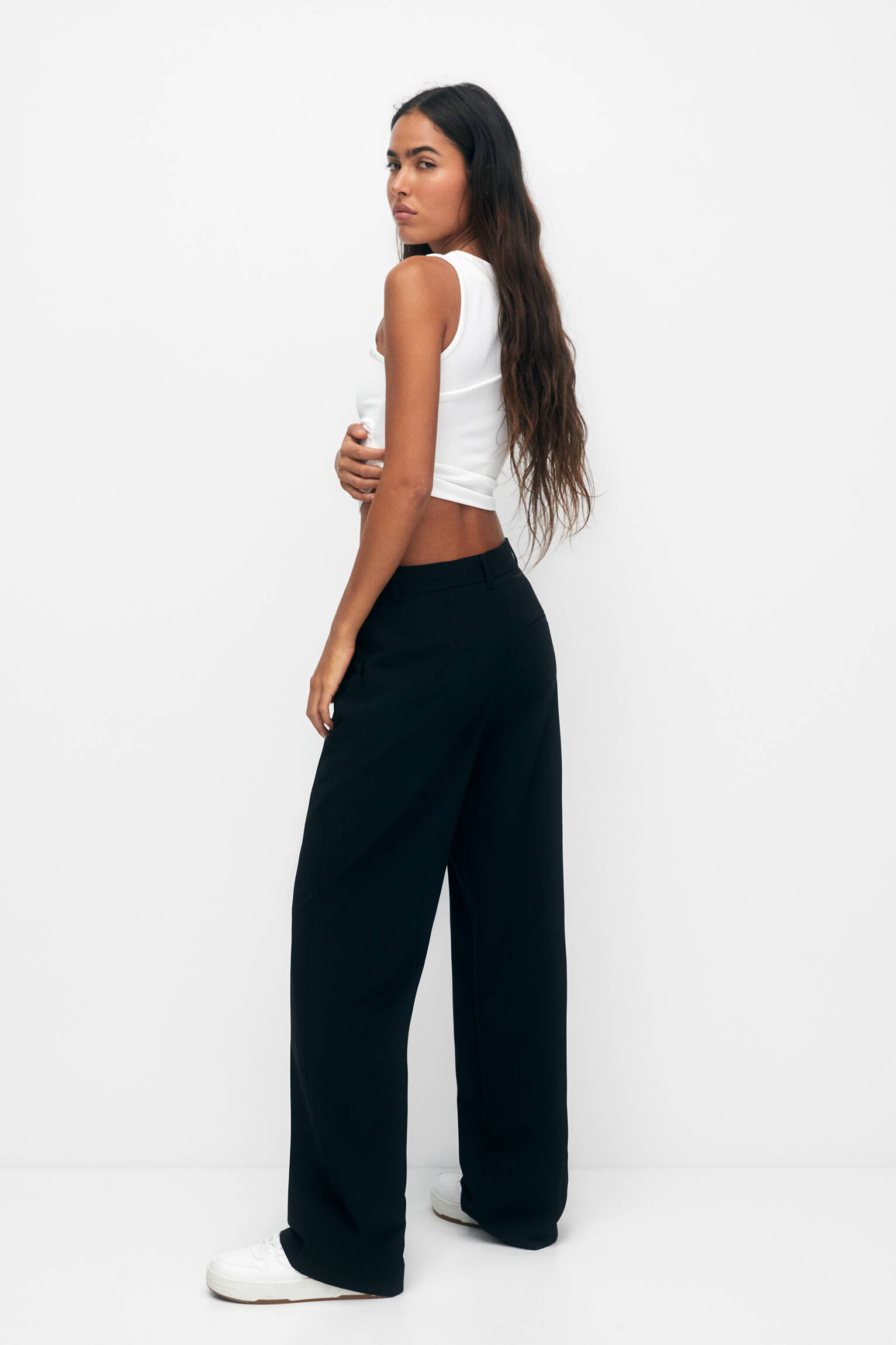 Calça social com pregas - preta