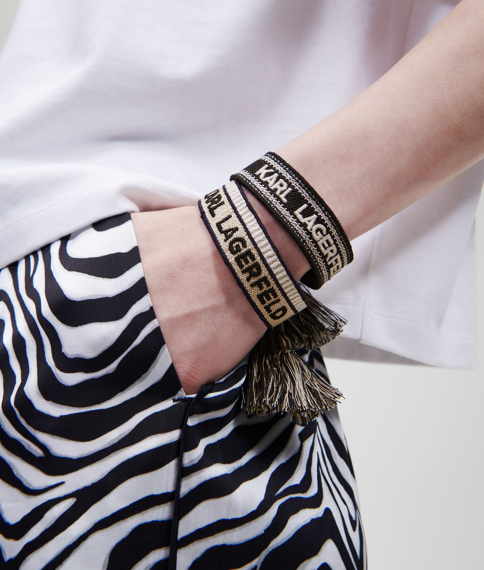 LOT DE DEUX BRACELETS K/WOVEN – NOIR/BEIGE