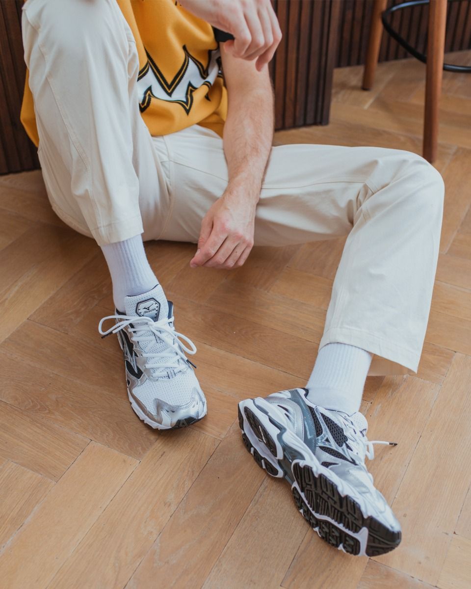 Mizuno Wave Rider 10 Wit/Zwart/Zilver Herensneakers