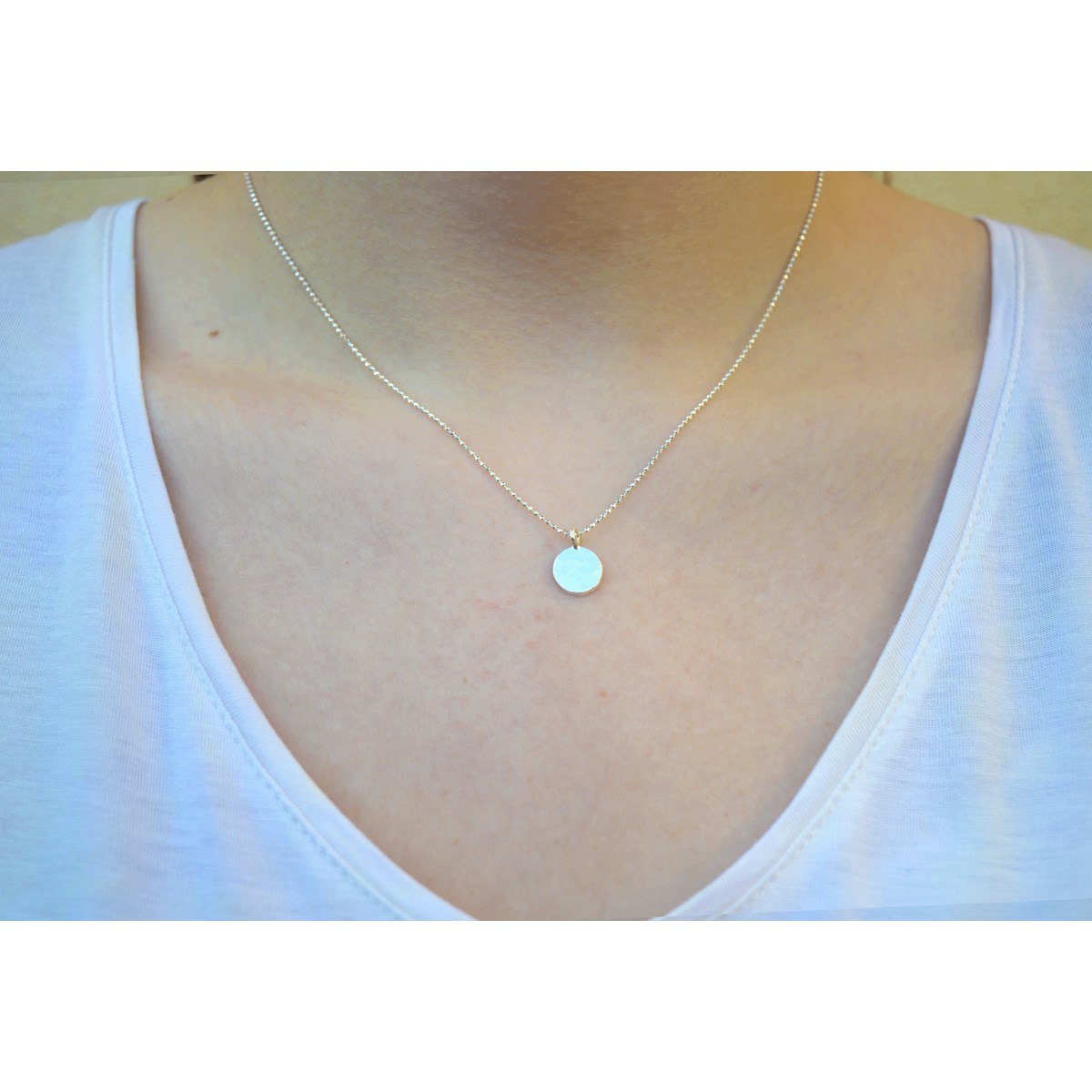 Collier orné de pendentif pastille  rond martelé martelée argent 925