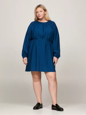Vestido Curve Texturizado de Manga Longa até o Joelho