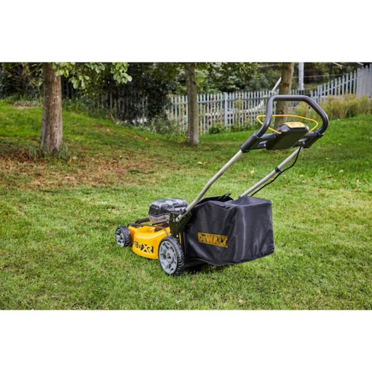 DeWALT DCMW564N 18V Li-Ion Accu Grasmaaier body incl. opvangzak - 55L - 48cm