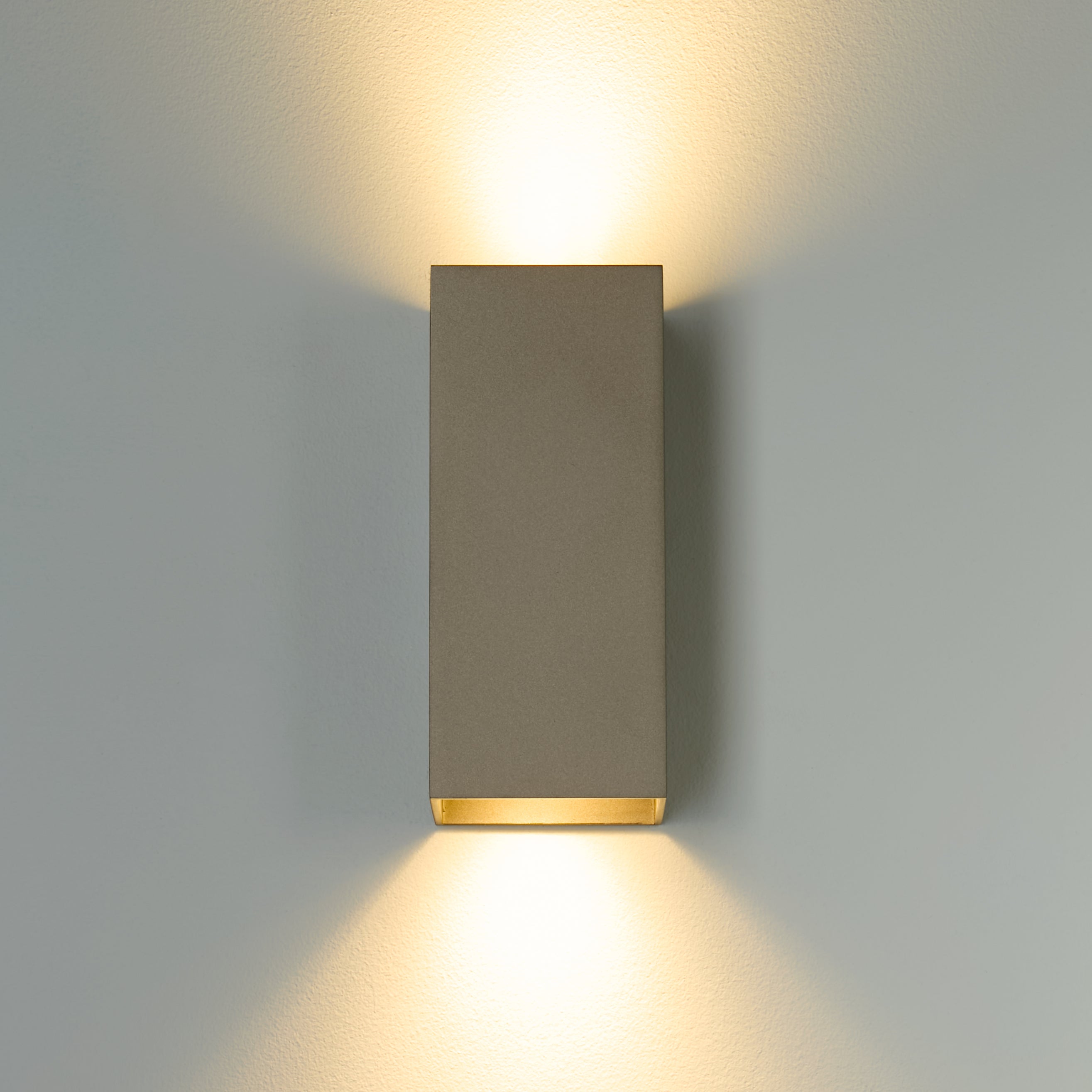 Searchlight Wall Wandlamp Vierkant - H 15,4 cm - Latte