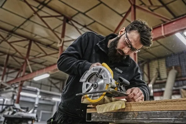 DeWALT DWE560 - Cirkelsav - 1350 W - 184 mm