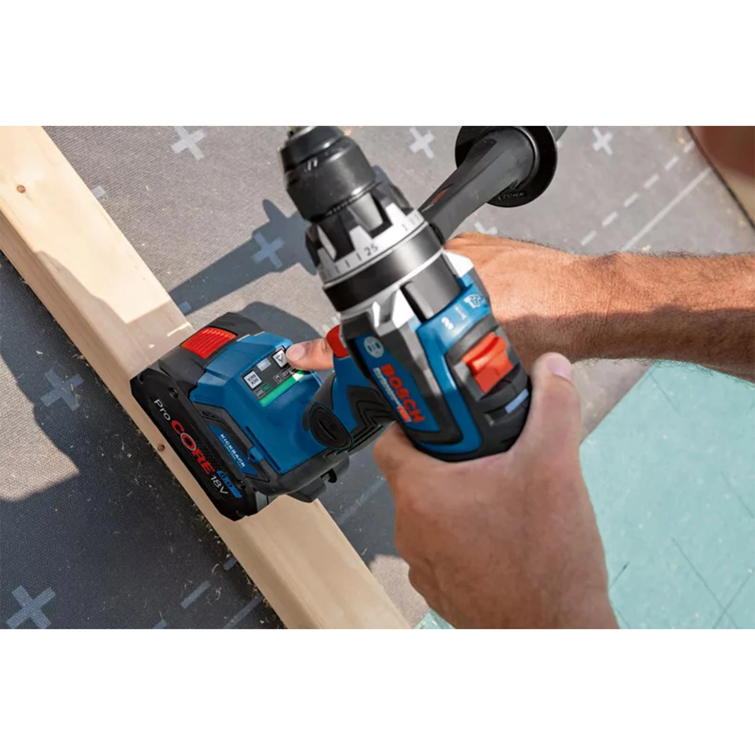 Bosch GSB18V-150 18V Li-ion accu Schroefboormachine set (3x 8Ah accu) in L-Boxx