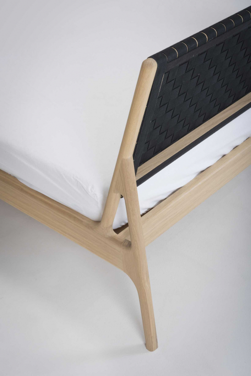 Gazzda Fawn bed 160x200 cotton webbing black