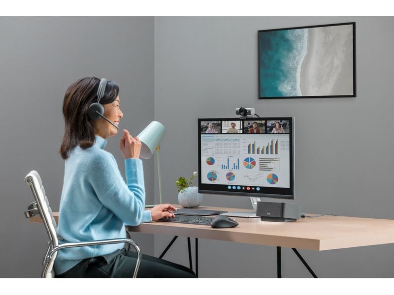 Logitech Webcam MX Brio 705 for Business 4K-Business-Webcam mit KI-gesteuerten Funktionen und erstklassiger Bildqualität