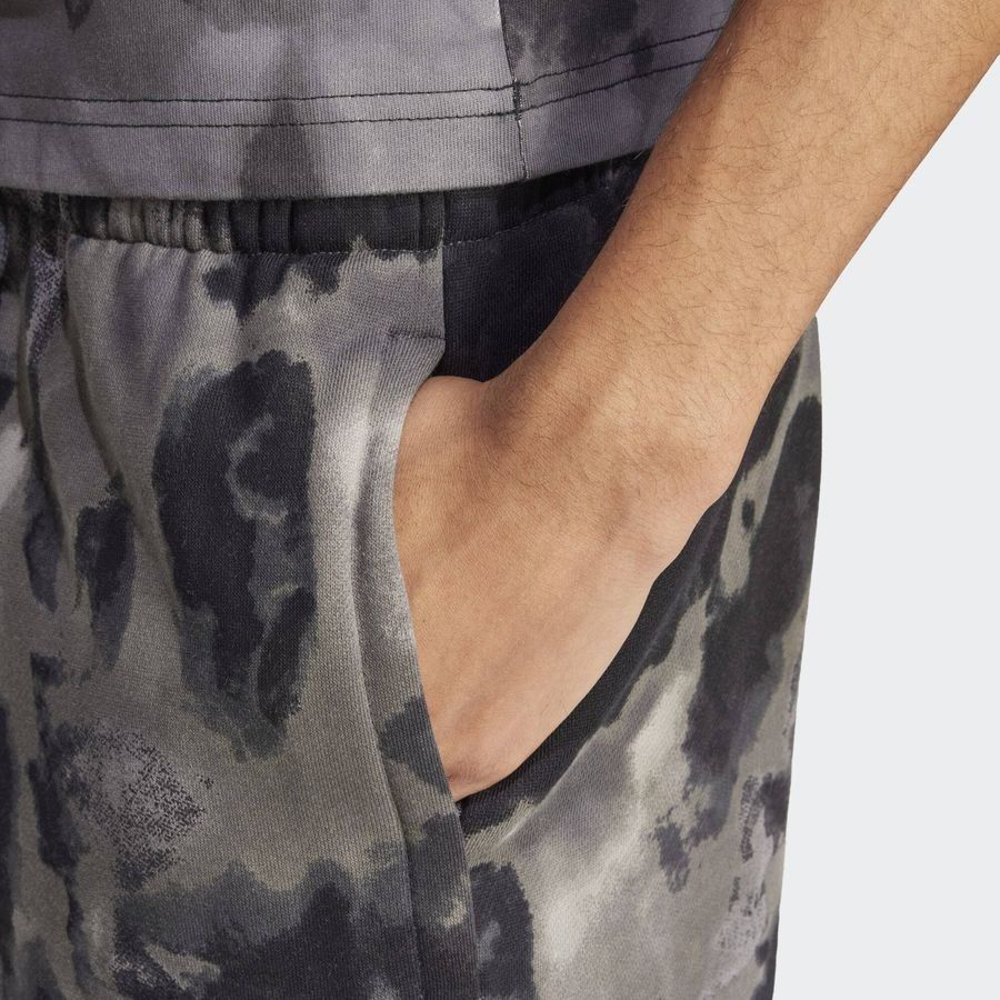 Adidas Original Short tie and dye