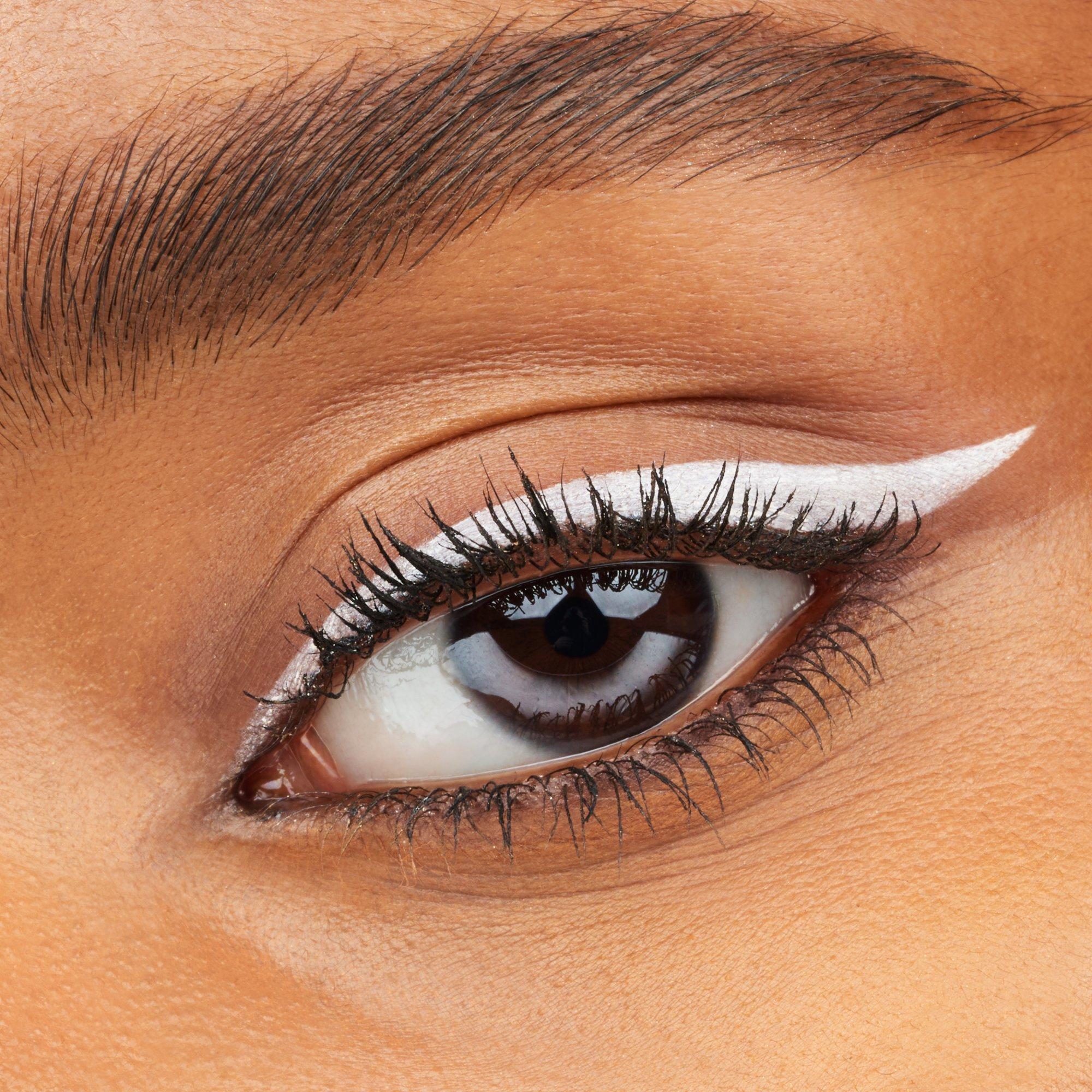 kajal pencil crayon yeux