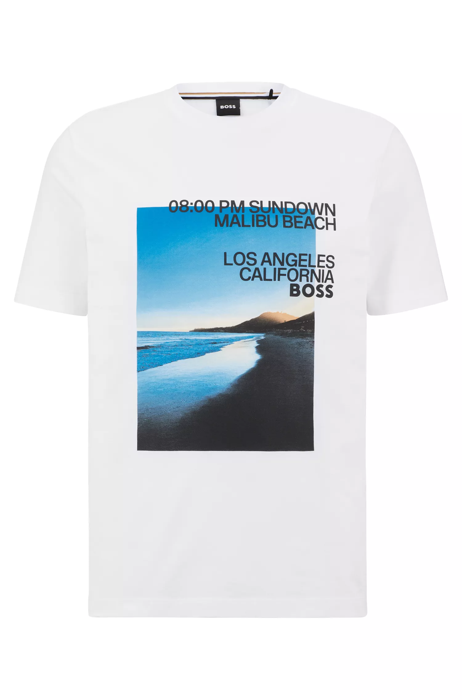 Camiseta BOSS preta em mistura de algodão com estampa fotográfica de praia e logotipo.