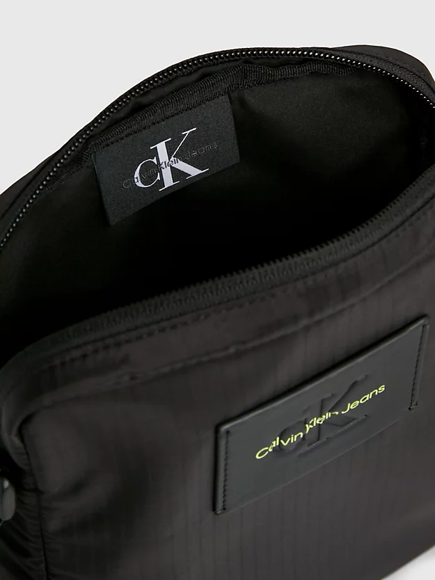 Bolsa de ombro estilo repórter com logotipo