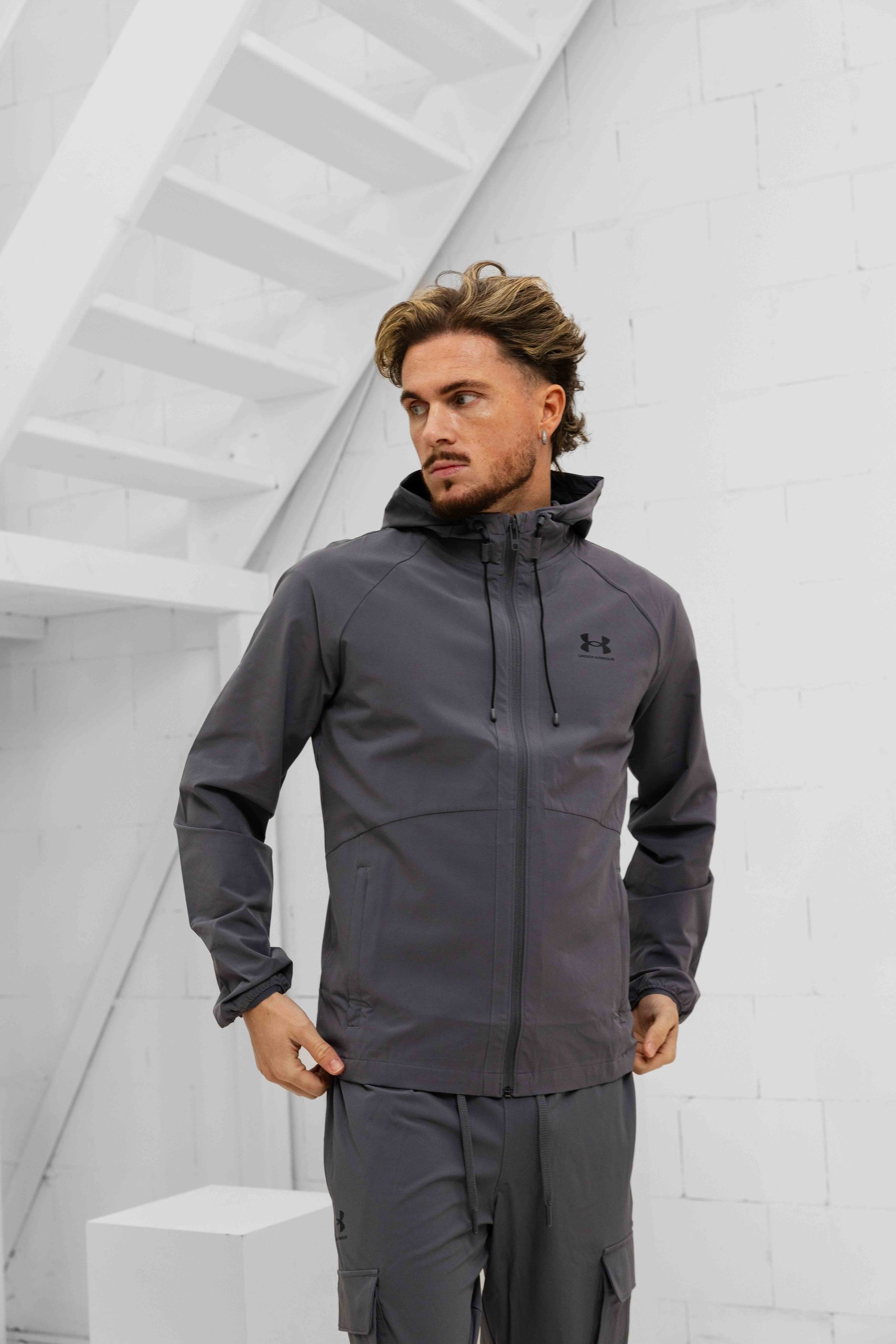 Under Armour Vibe Woven Cargo Trainingspak Heren Grijs