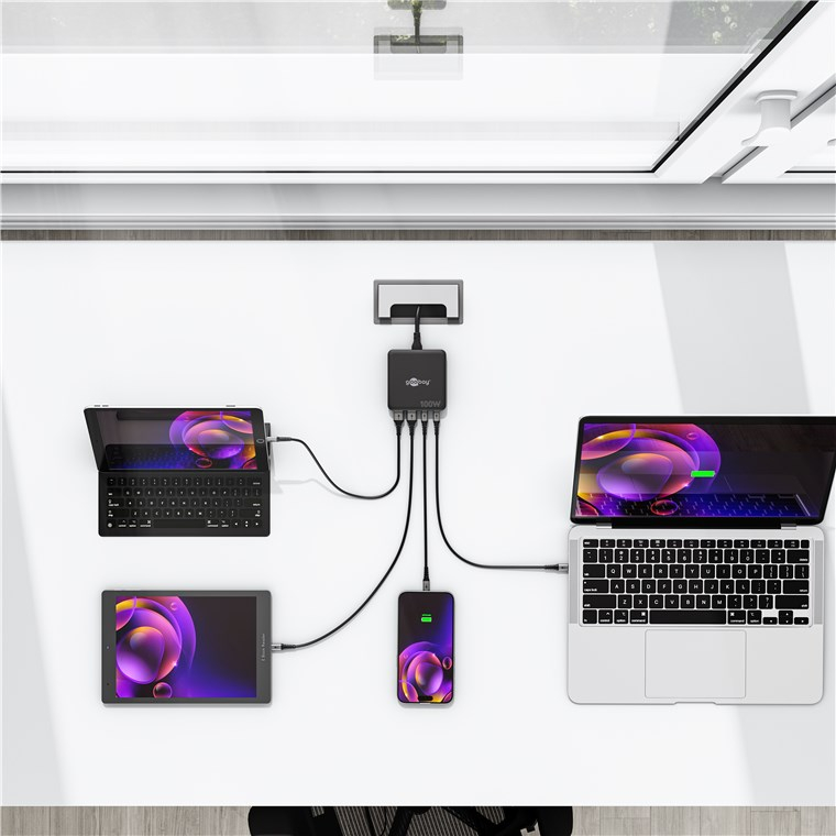 (100W) Laptop / Tablet / Smartphone GaN Multiport Tischladegerät 2x USB C  / 2x USB A (70764) - Schwarz