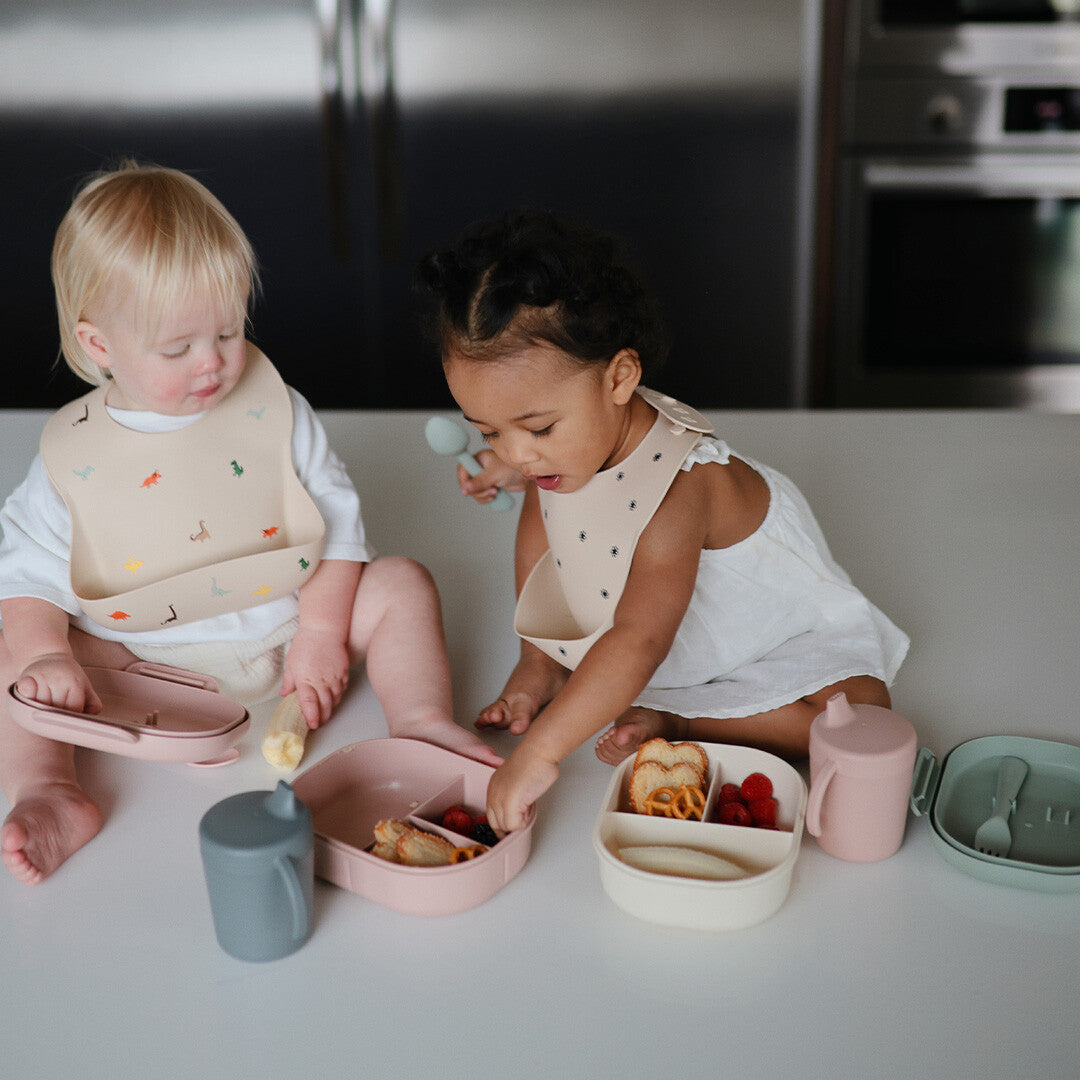 Mushie lunchbox met bestek - blush