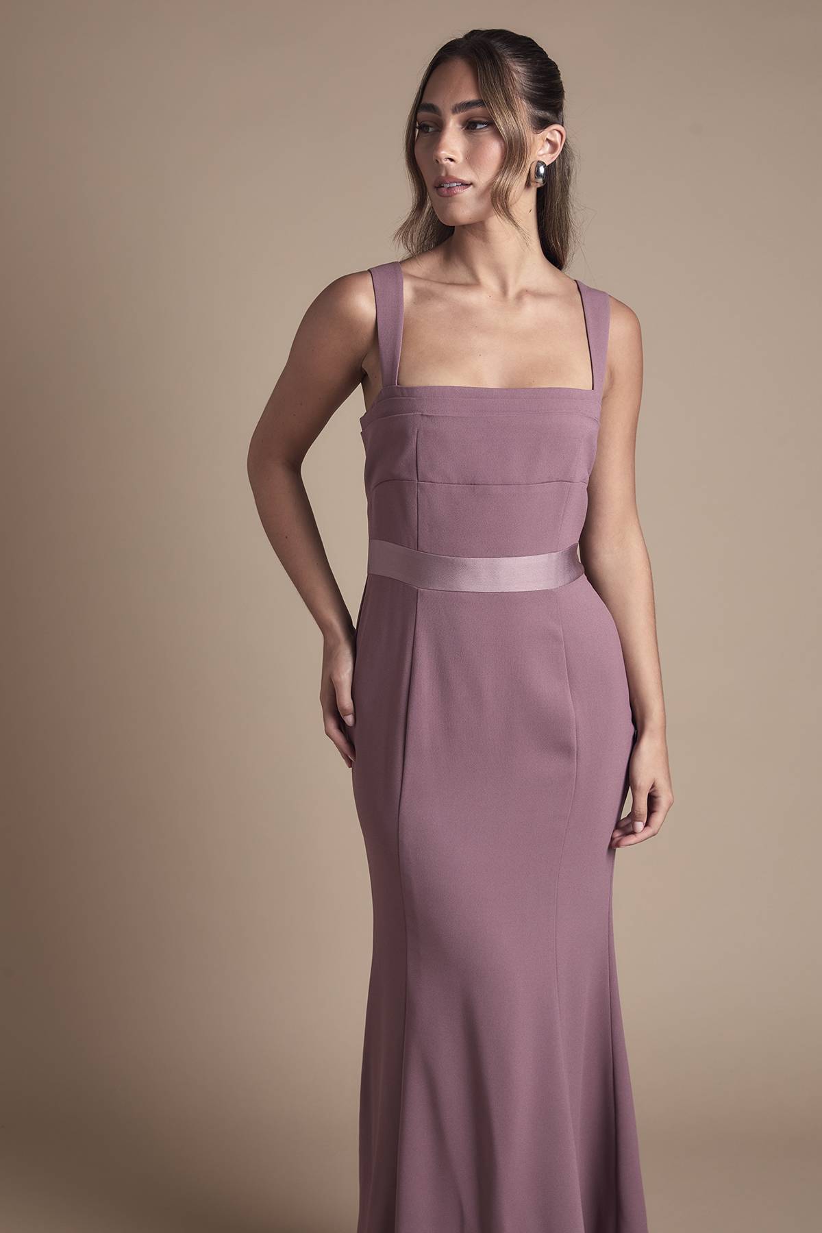 Coast Robe de Demoiselle d'Honneur en Satin à Bretelles avec Détail de Nœud au Dos