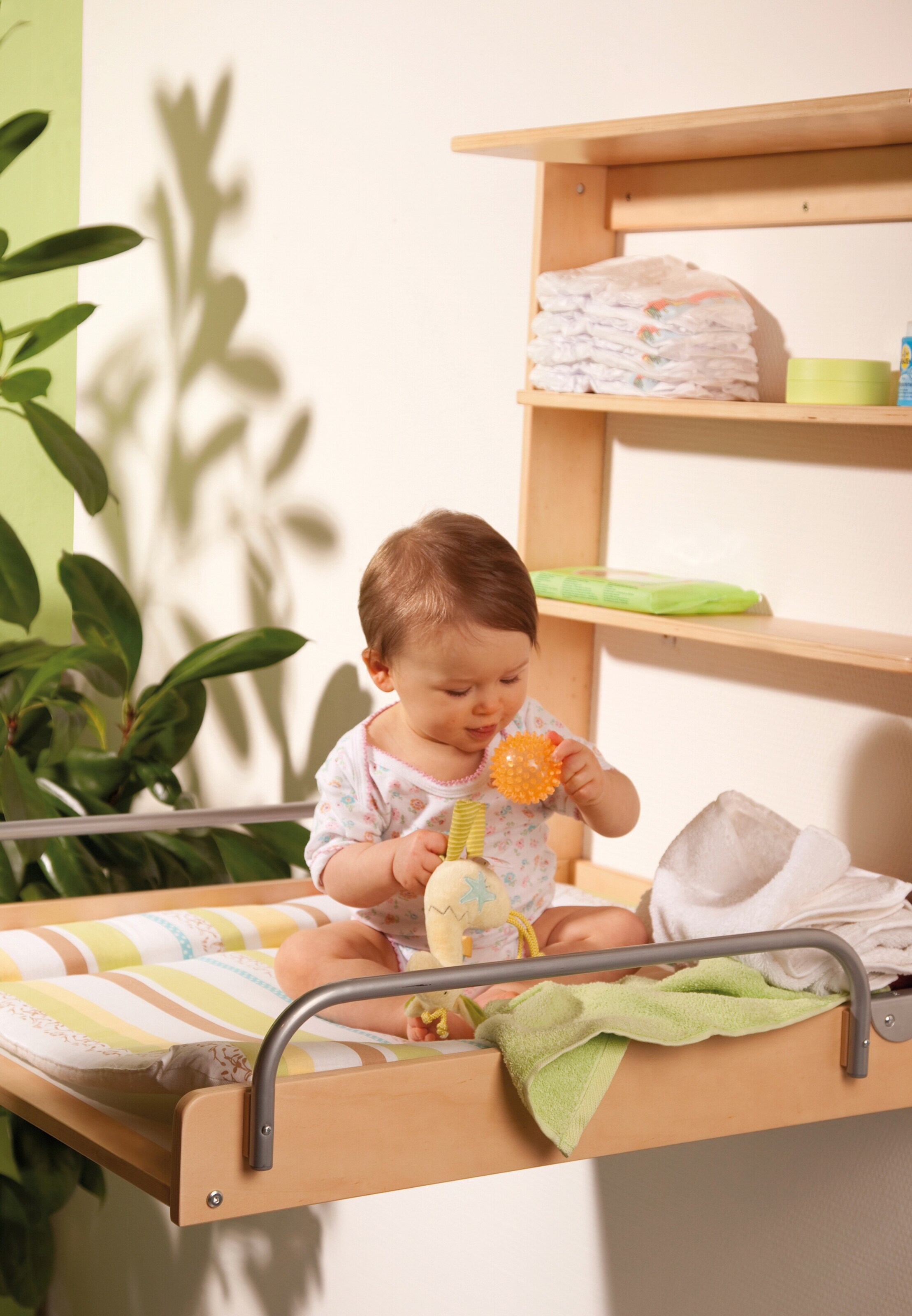 roba Wandwickelregal mit 2 Böden Dschungelbaby