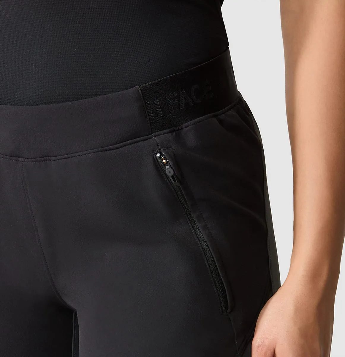 The North Face Women's Stolemberg Alpine Slim Straight Shorts Tnf Black/Asphalt Grey
