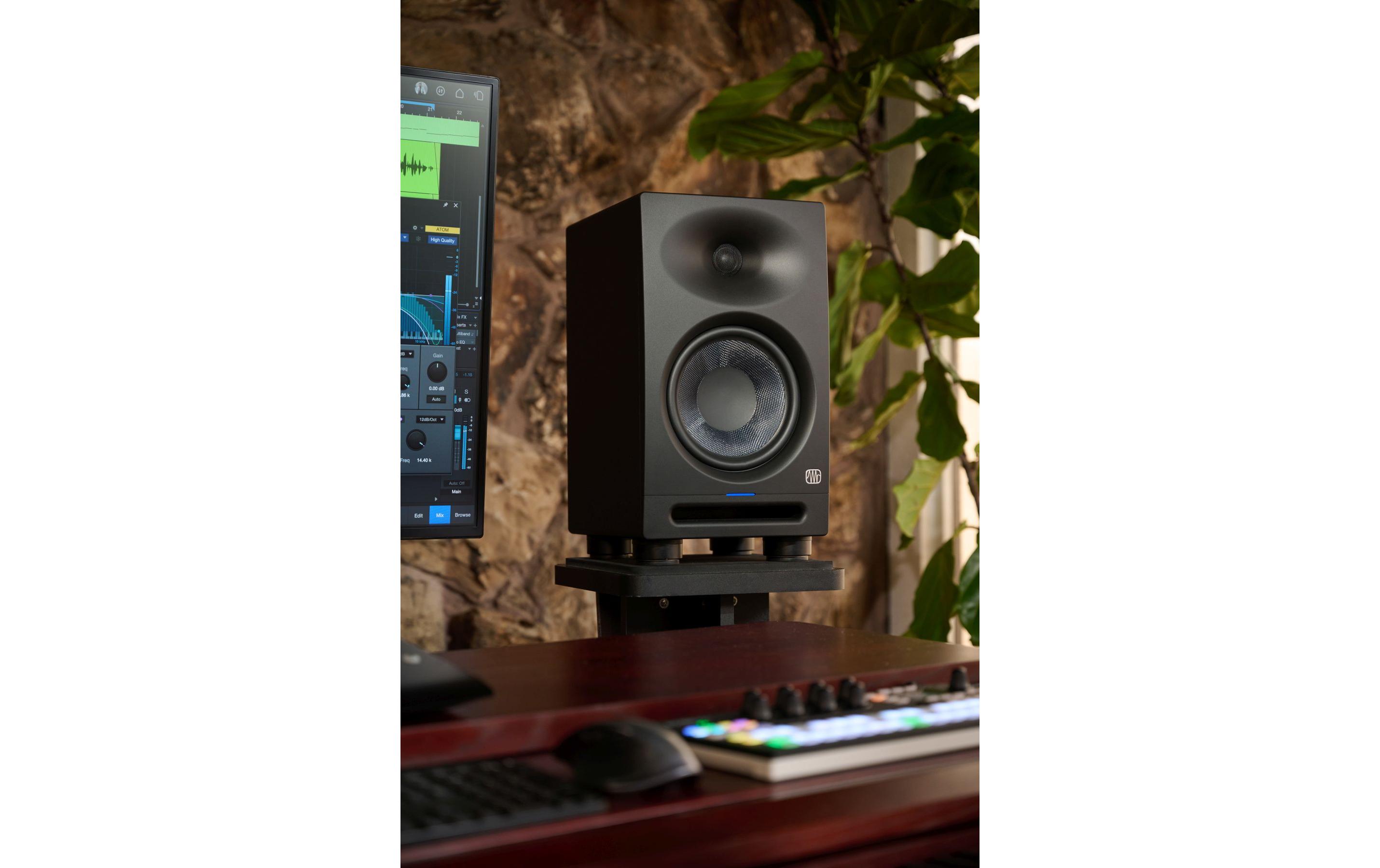 Studiomonitor Eris Studio 8 Schwarz<br>Aktive 8-Zoll 2-Wege-Studiomonitore mit EBM Wave Guide