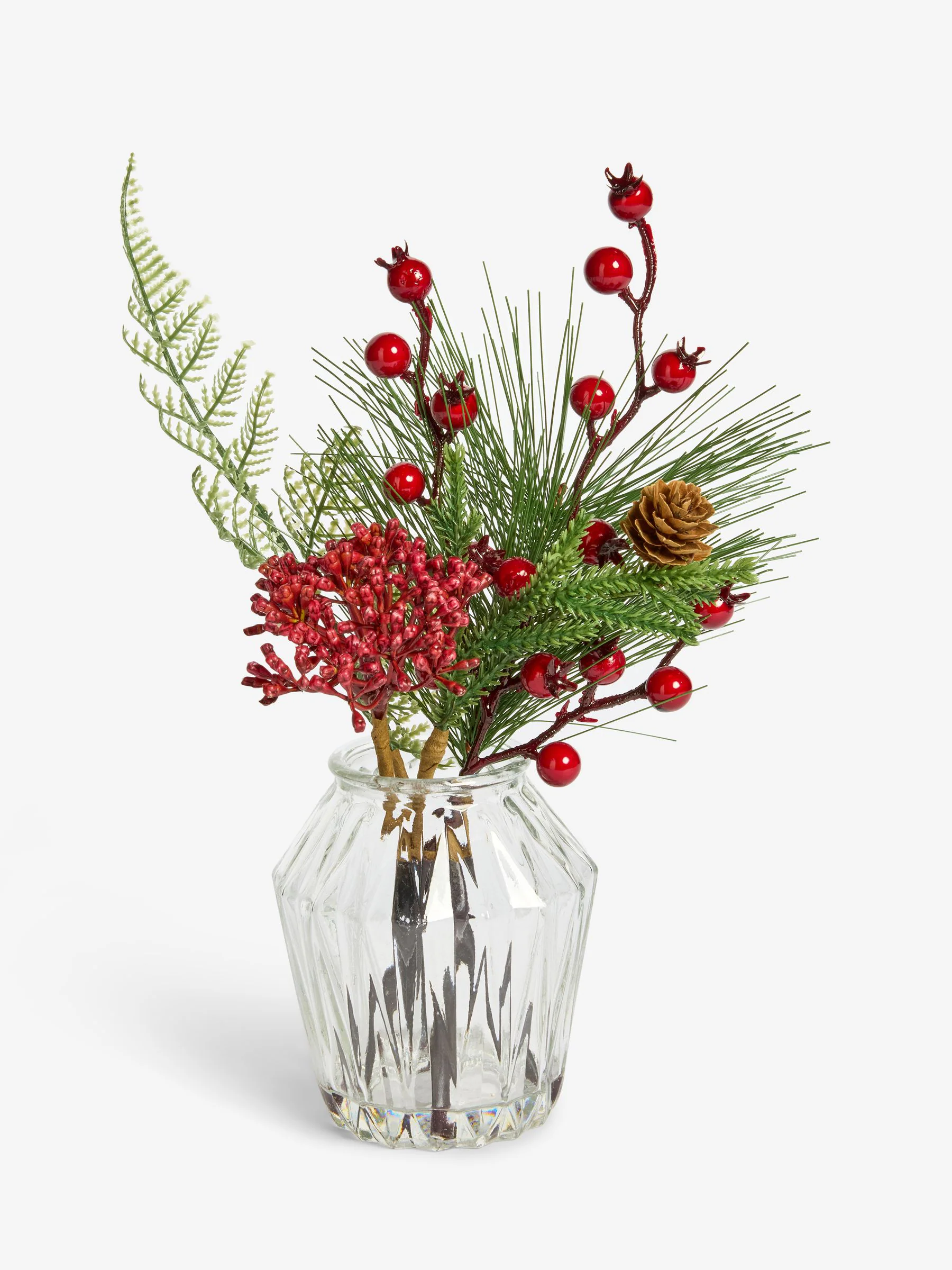 Winterbessenarrangement in glazen vaas