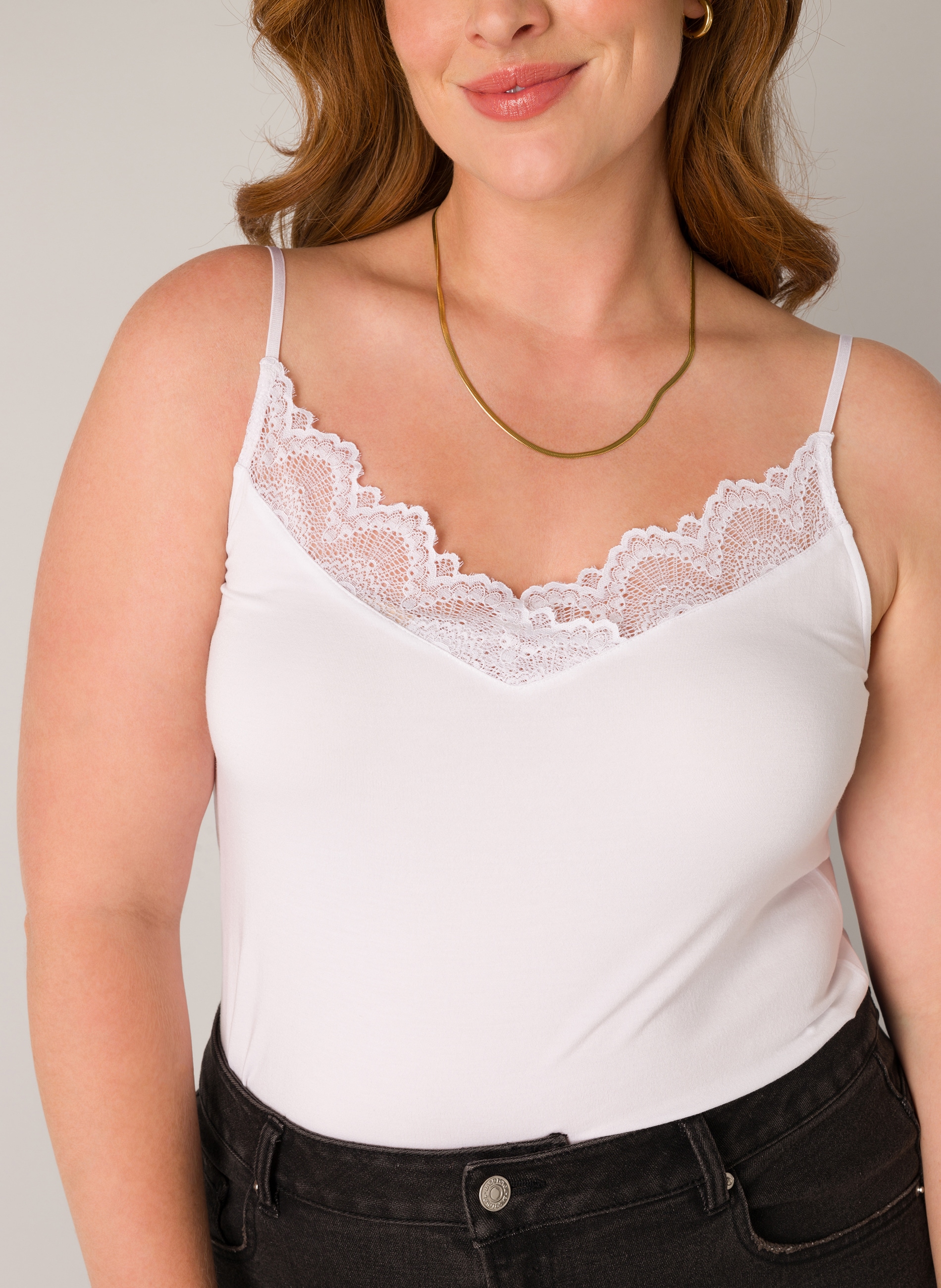 Base Level Curvy Spitzentop , mit Spaghetti-Trägern