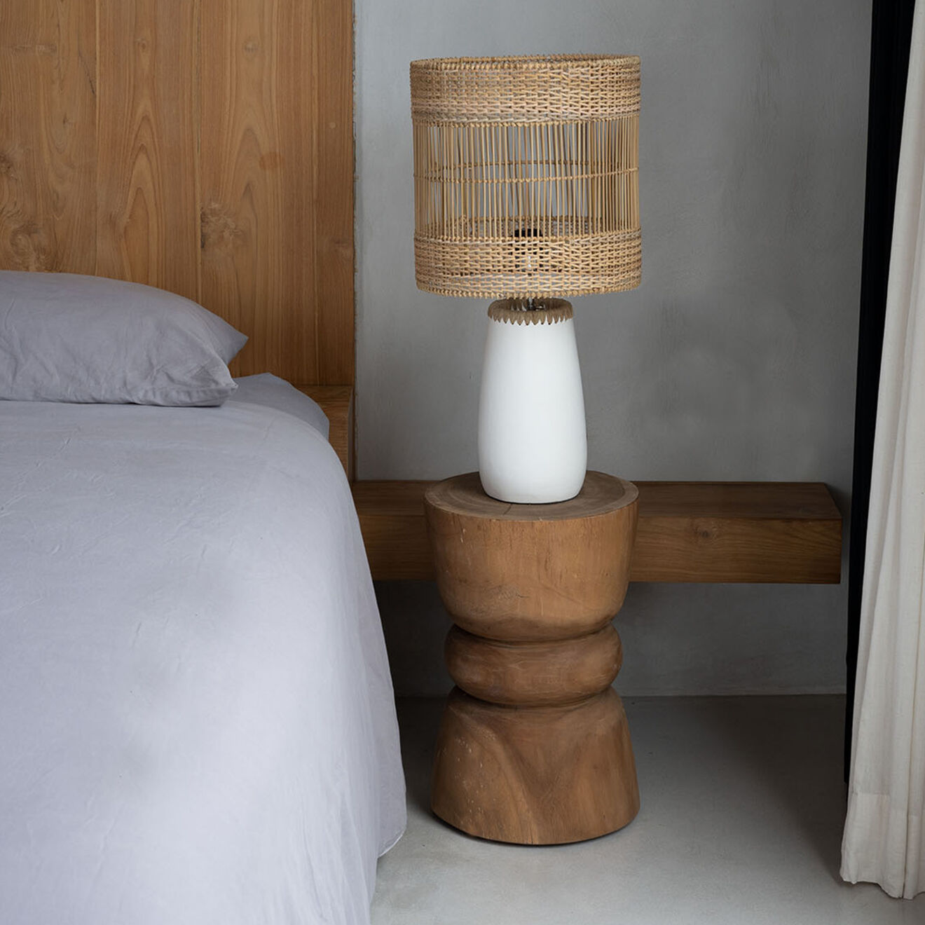 Bazar Bizar Lampe à poser Kiska blanc/naturel - 29x29x57 cm