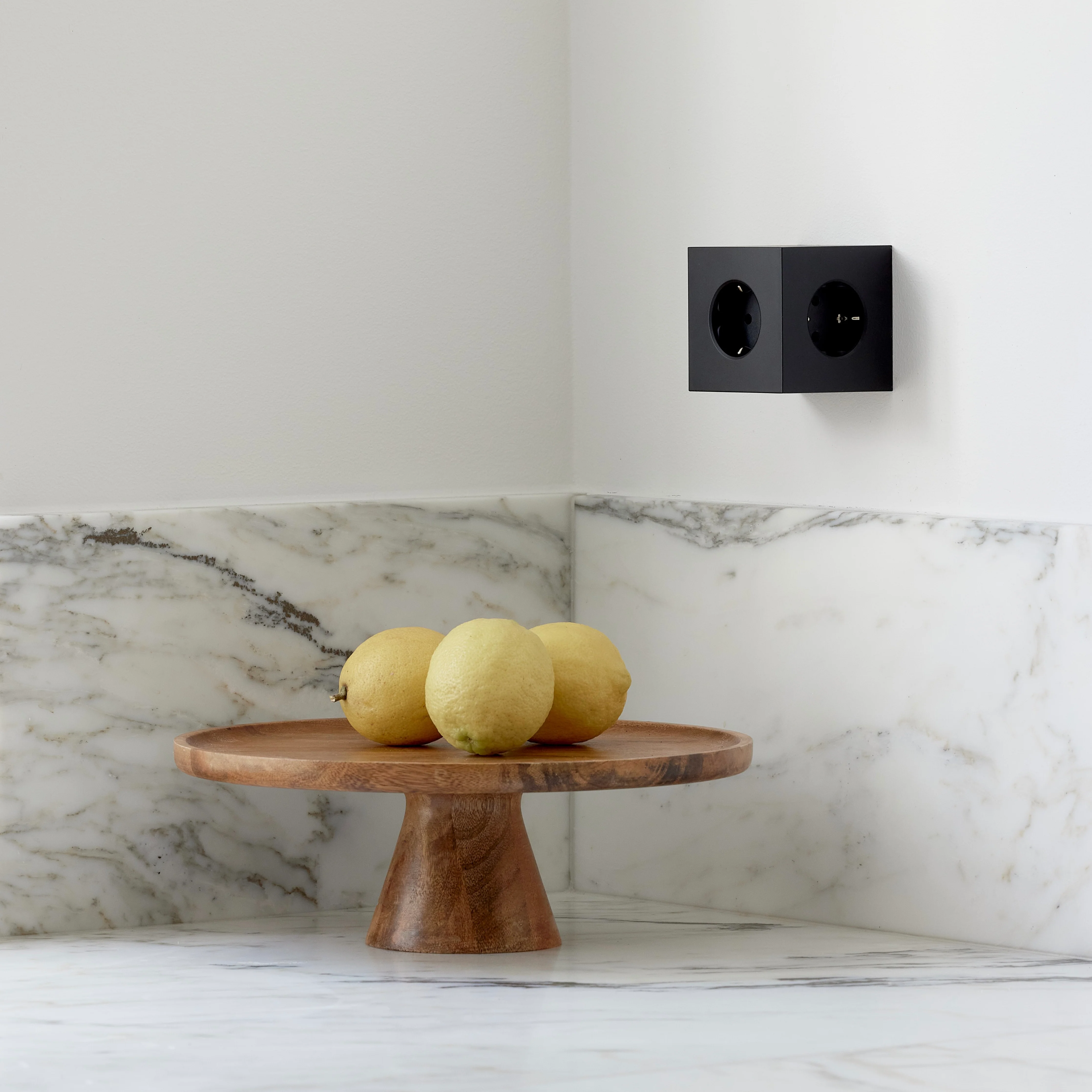 AVOLT  Square 2, USB-C - Sort