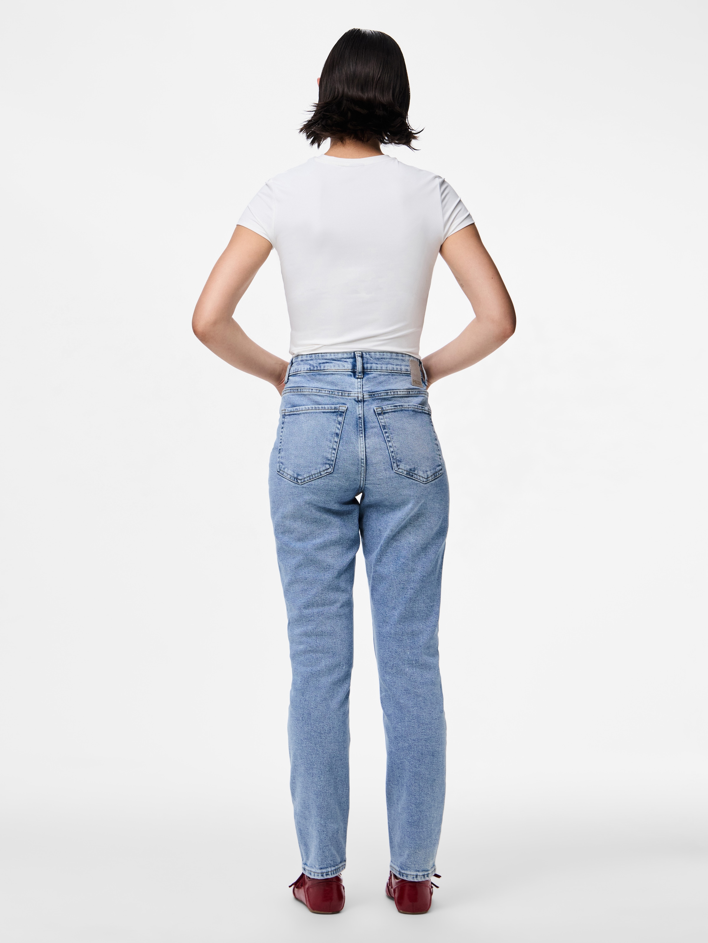 pieces High-waist-Jeans »PCBELLA HW TAP ANK JEANS LB302 NOOS«