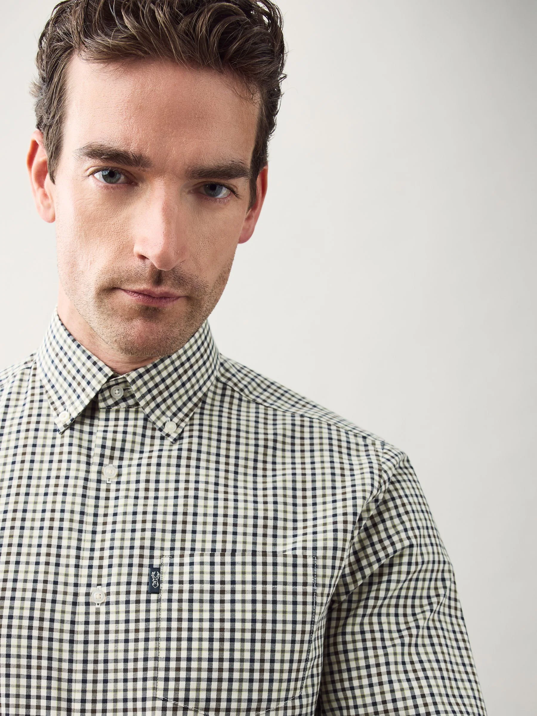 Neutraal bruin/marineblauw gingham-ruit - Eenvoudig te strijken Oxford-overhemd met knopen en standaard pasvorm