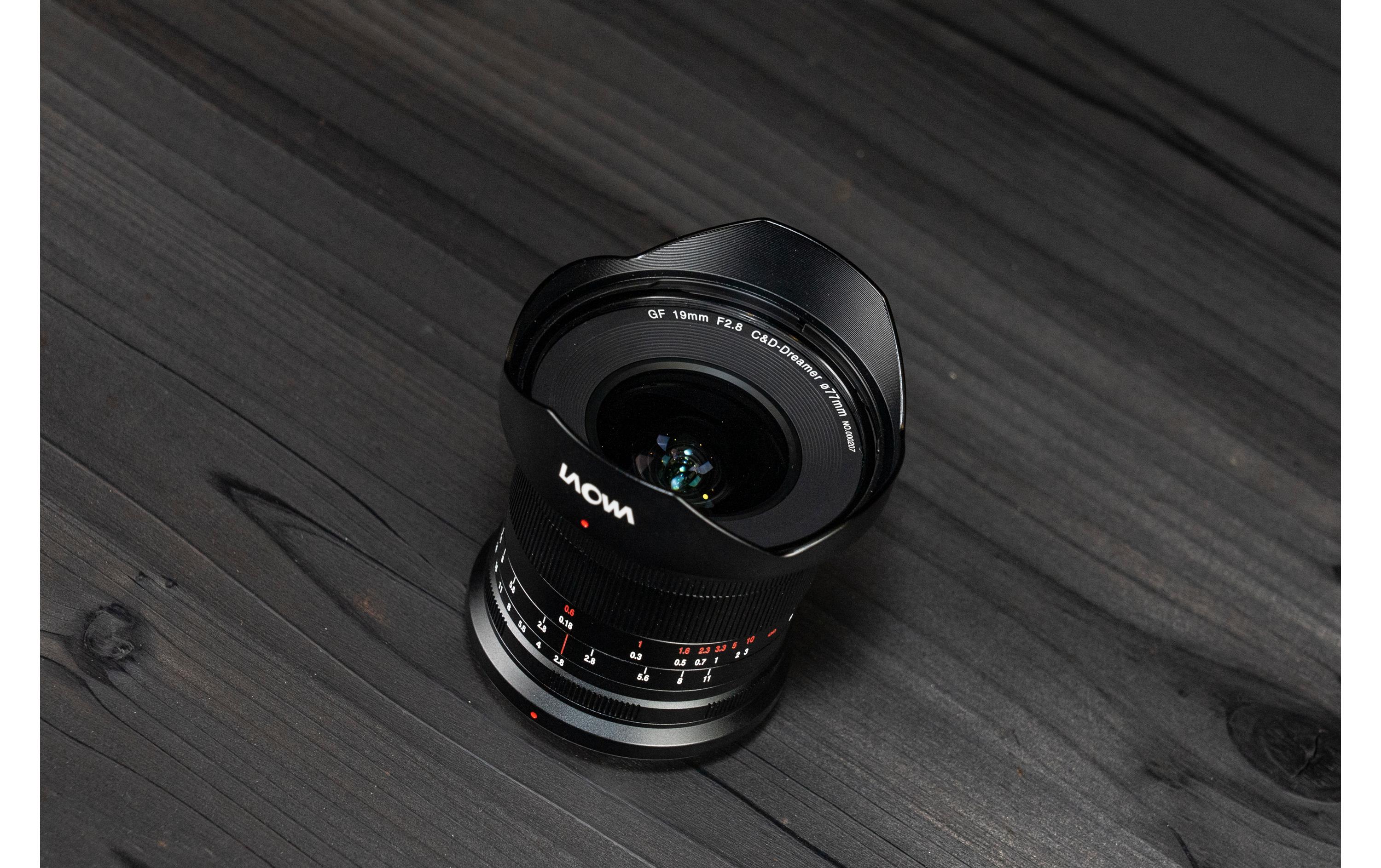 Festbrennweite 19 mm F/2.8 Zero-D GFX – Fujifilm G-Mount<br>Kompaktes Ultraweitwinkel-Objektiv mit nahezu Null-Verzerrung