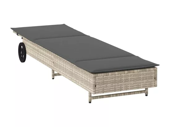 Chaise longue avec roues et coussins gris clair résine tressée