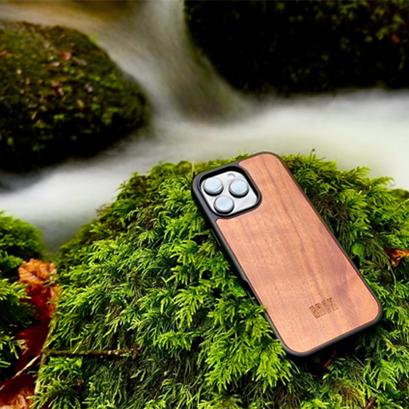 iPhone 16 Pro Holz Handy Hülle MagSafe Bumper Case - Walnuss