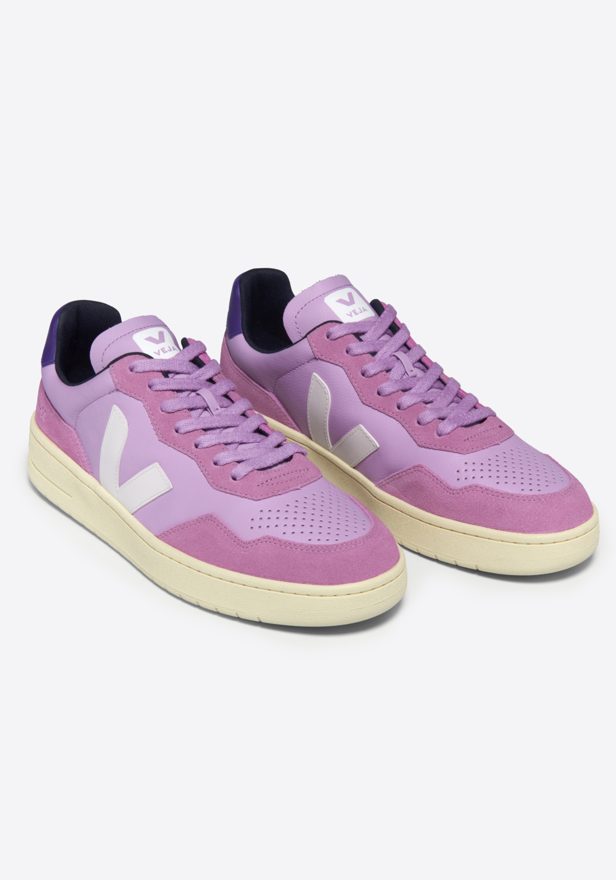 Veja Sneaker V-90 O.T. Leather Orchid White
