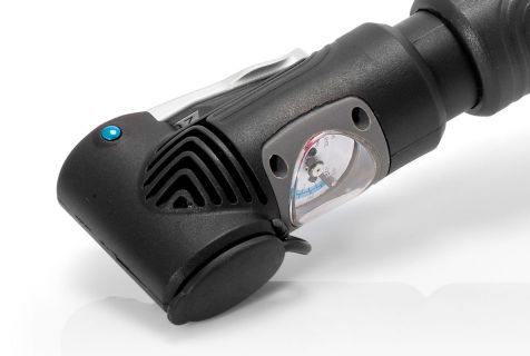 XLC mini pump ALPHA med manometer