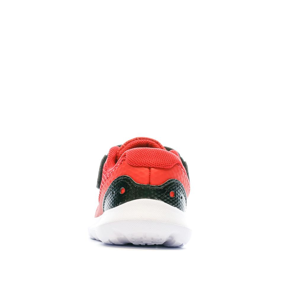 Under Armour Baskets Rouge Garçon Under Armour Surge