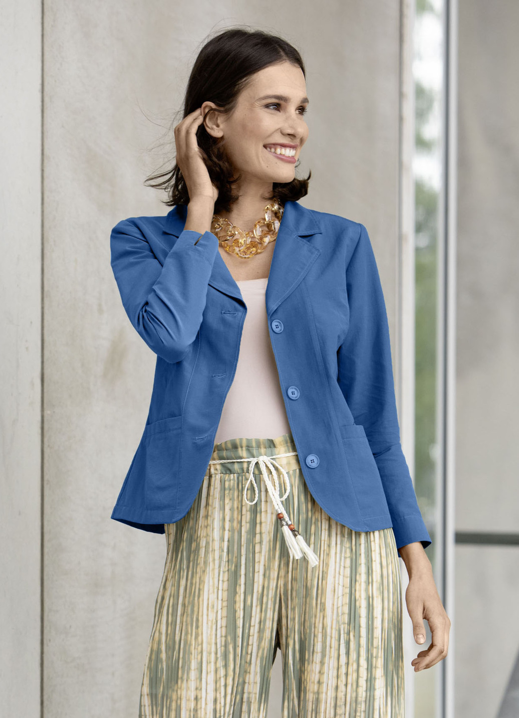 Blusenjacke mit Schulterpolster