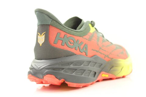 HOKA Speedgoat 5