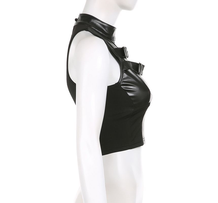 Trisica - Mouwloze crop top van imitatieleer met opstaande kraag